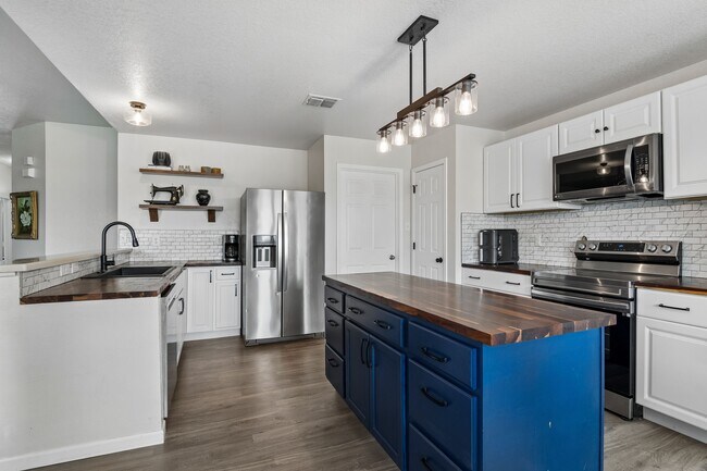 Building Photo - 2170 Jolie Ct