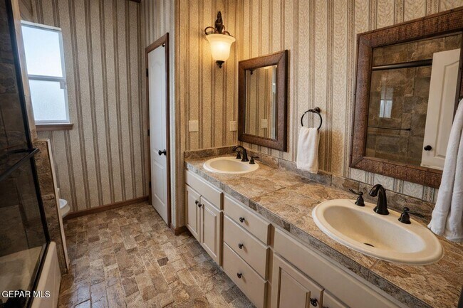 Building Photo - 12267 Bronco Buster Ln