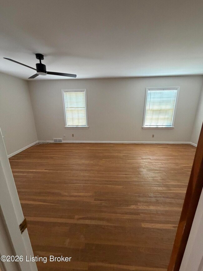Building Photo - 3101 Sunny Ln