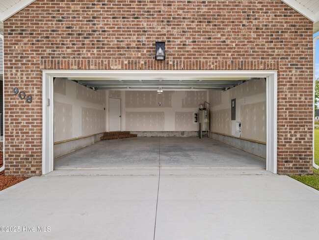 Building Photo - 908 Freewoods Ct