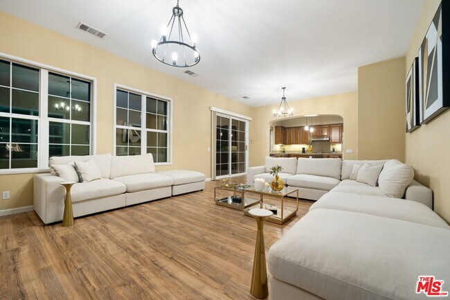 Building Photo - 61 Via Santo Tomas Dr