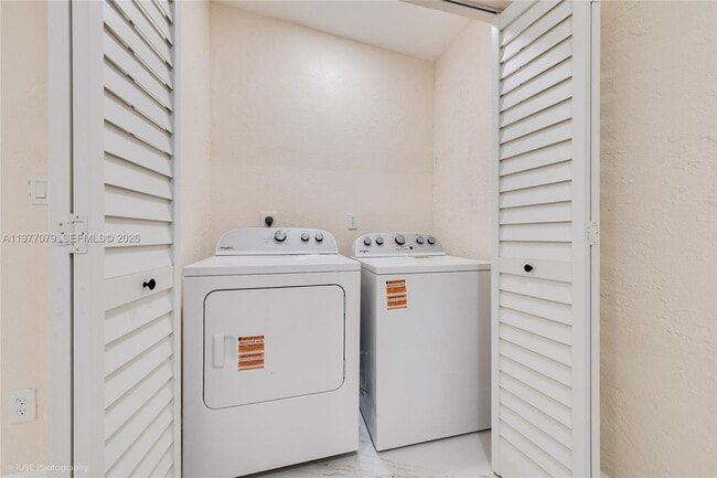 Building Photo - 10421 SW 184th St