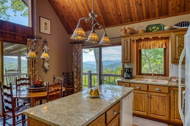 Building Photo - 402 Wilderness Dr