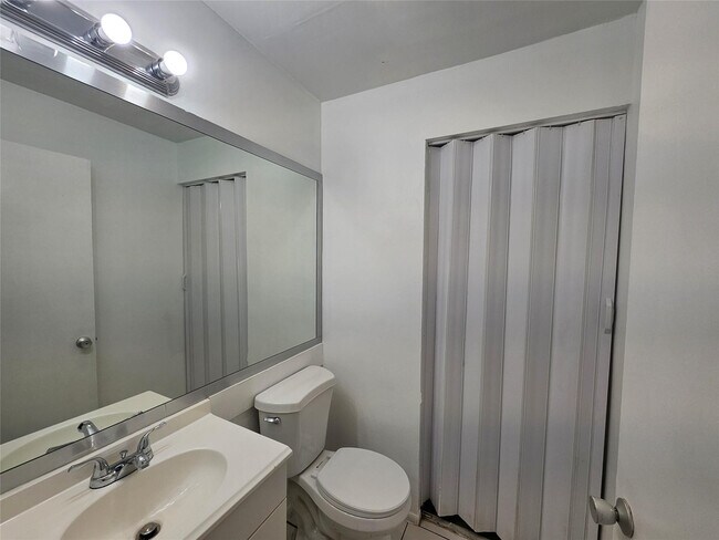 Building Photo - 2220 NW 59th Wy