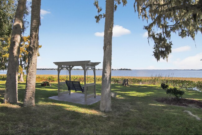 Building Photo - 1208 Lee St