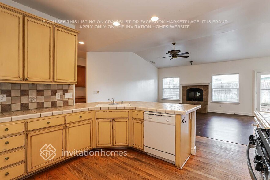 Building Photo - 5520 Hope Ranch Ct