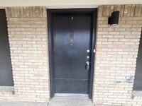 Building Photo - 510 W Marvin Ave