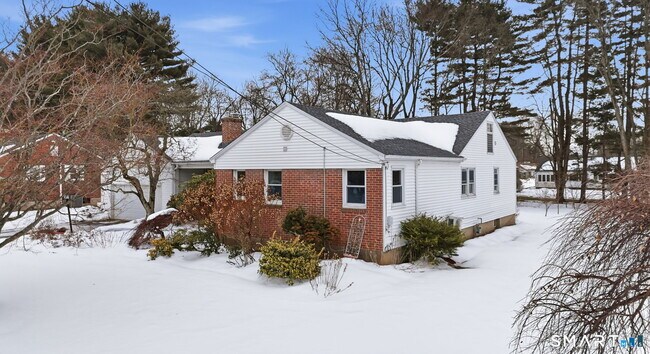 Building Photo - 35 W Ridge Dr