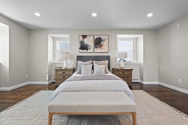 Building Photo - 62 Chestnut St