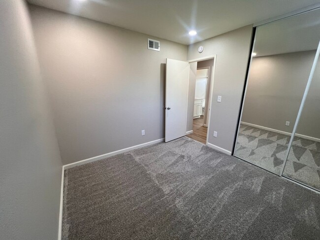 Building Photo - FULLY REMODELED 3+BR/2BA home in EL CAJON ...