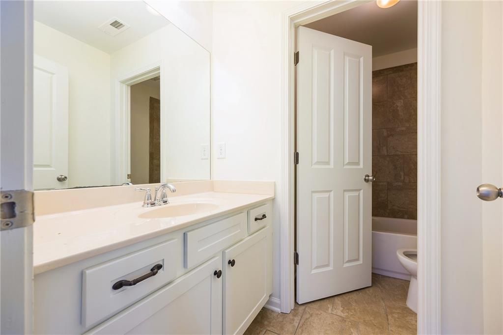 Building Photo - 4148 Baverton Dr
