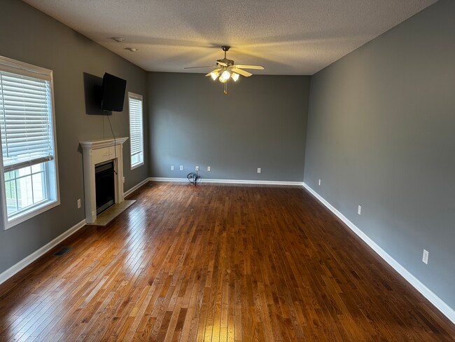 Building Photo - 806 Galloway Dr