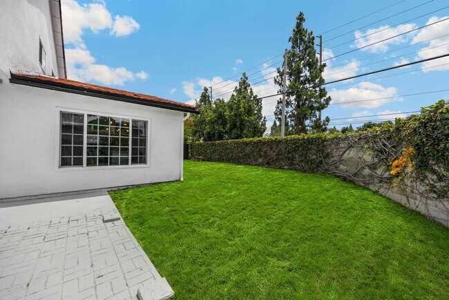Building Photo - 11502 Bingham St