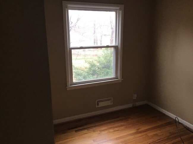 Building Photo - COMING SOON! - Newly Renovated 3Bd, 2Bth i...