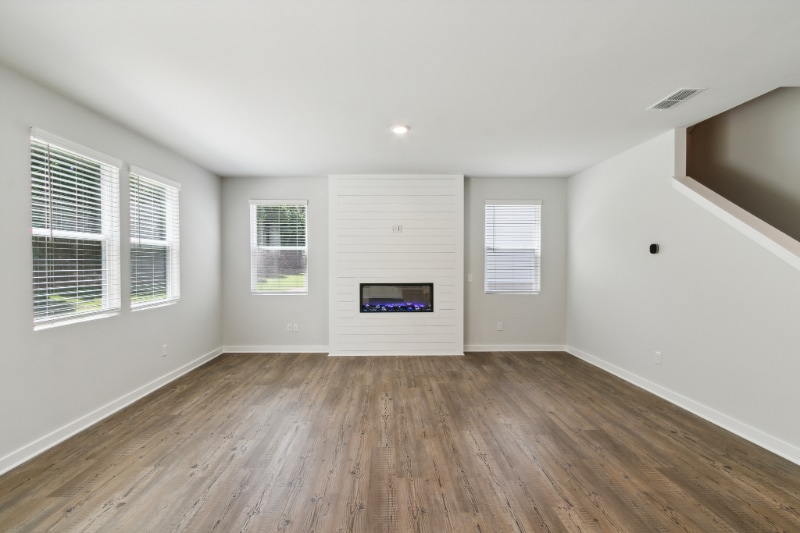 Building Photo - 727 Ruddy Dr