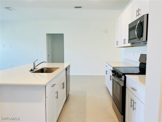 Building Photo - 17603 Paradiso Wy