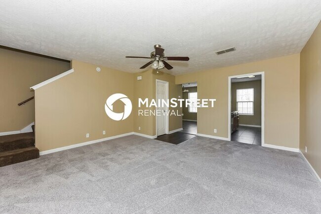 Building Photo - 5 Bedroom Pet-Friendly Home in Murfreesboro, TN with Main Street Renewal