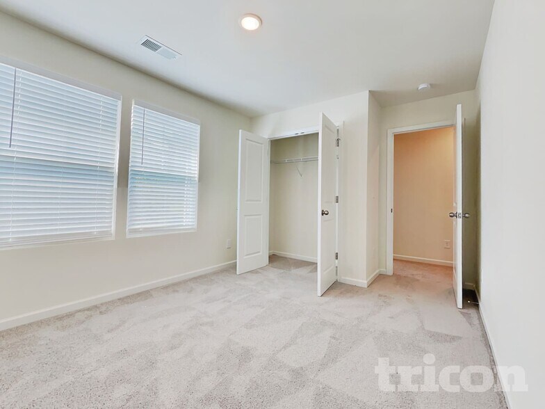 Building Photo - 234 W Turner St