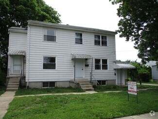 Building Photo - BrooklineAve2418
