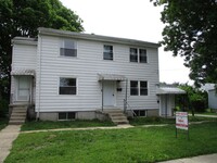 Building Photo - BrooklineAve2418
