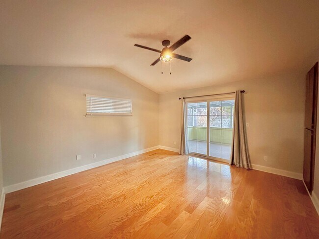 Building Photo - 148 Castlemont Dr