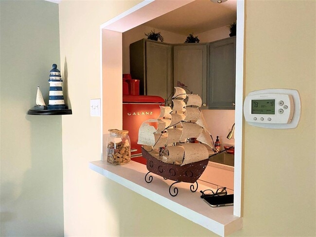 Building Photo - 714 Rosedale St