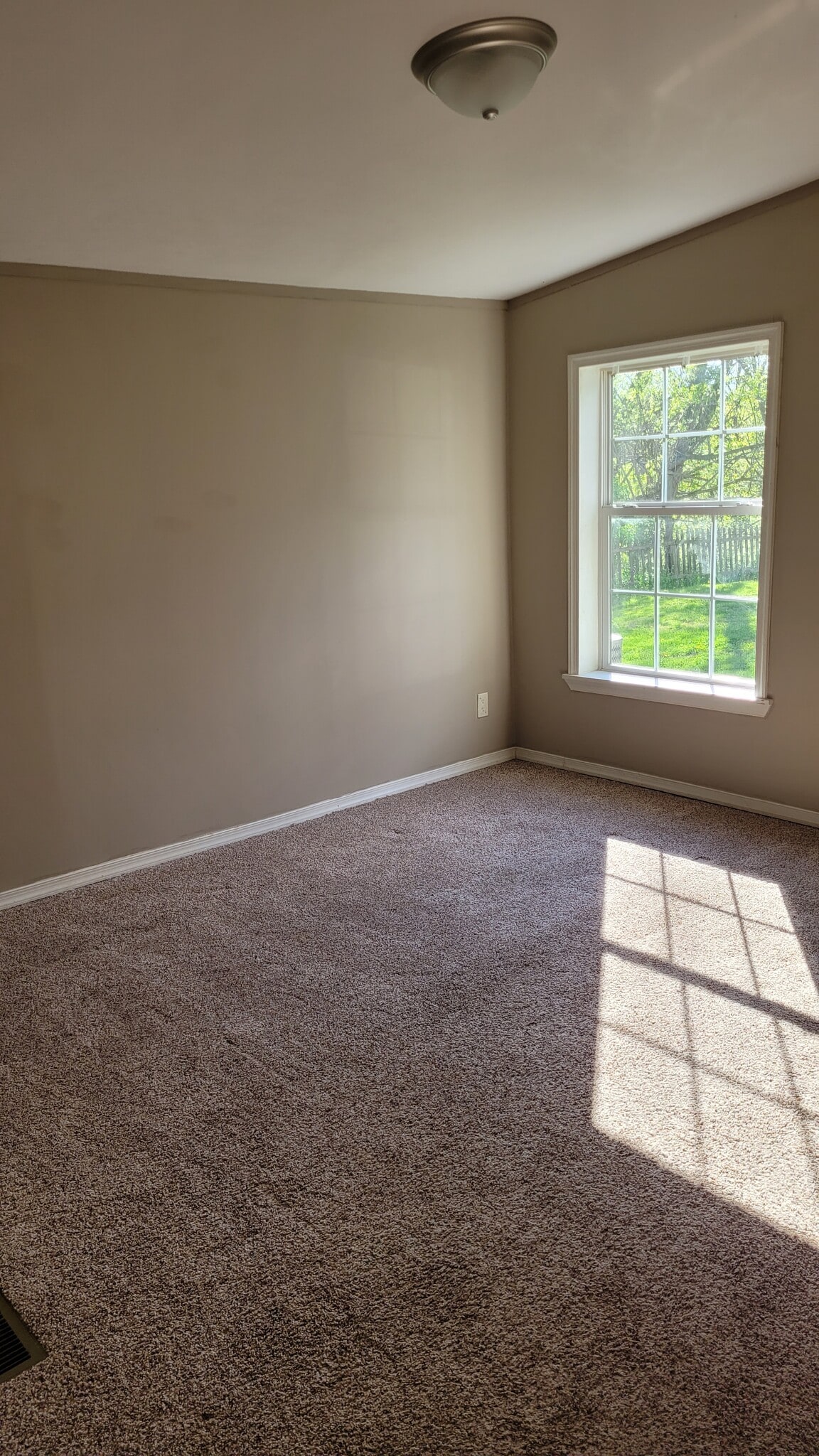 Building Photo - 20 Mill Rd