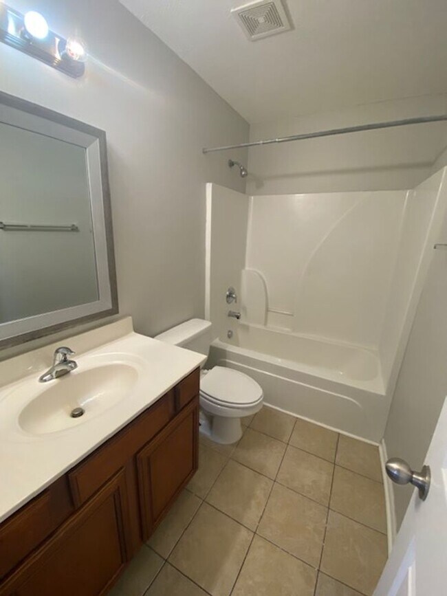 Building Photo - End Unit Townhouse Now Available at Barnes...