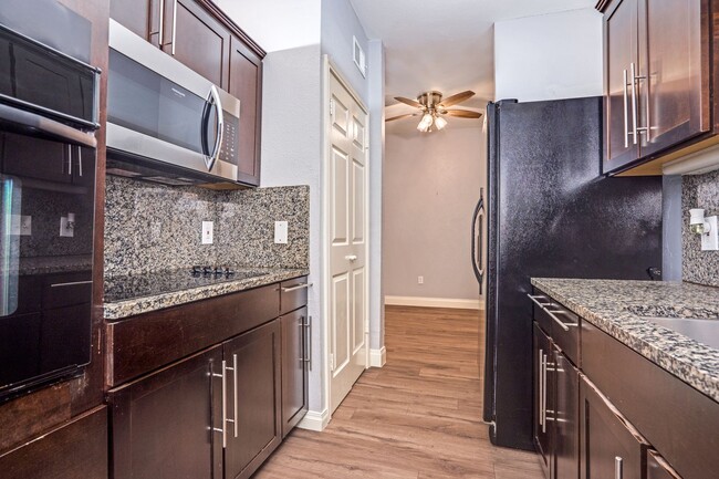 Building Photo - Charming One Bedroom Condo in Richardson!