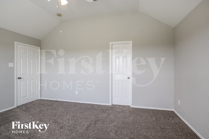 Building Photo - 1419 Rosebay Rd