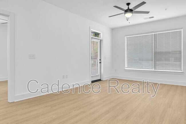 Building Photo - 610 S Kerr Ave