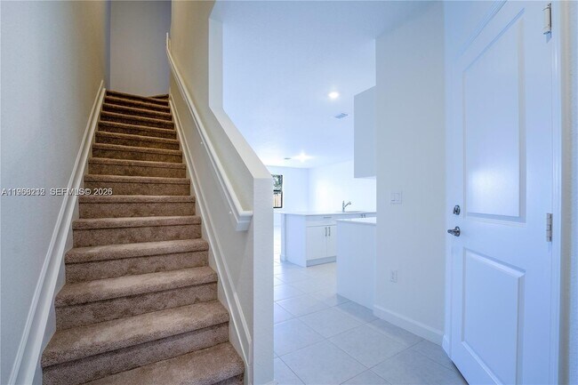 Building Photo - 4941 Peacock Wy