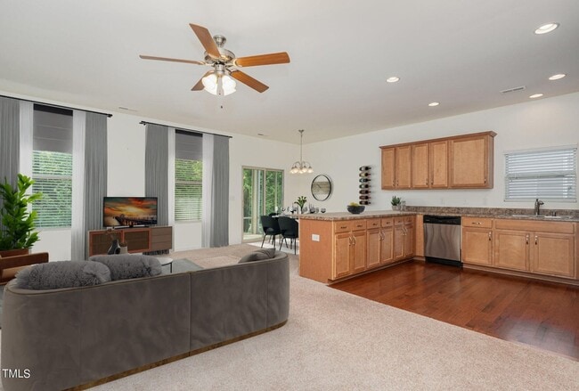 Building Photo - Charming 3 Bedroom Ranch with 1-Car Garage...
