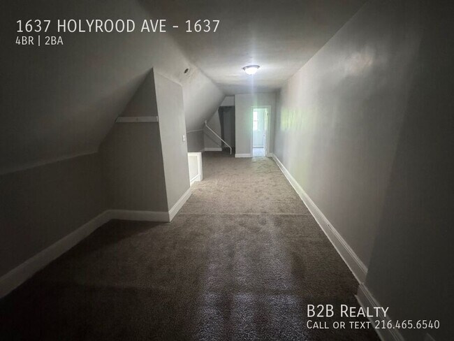Building Photo - 1637 Holyrood Rd