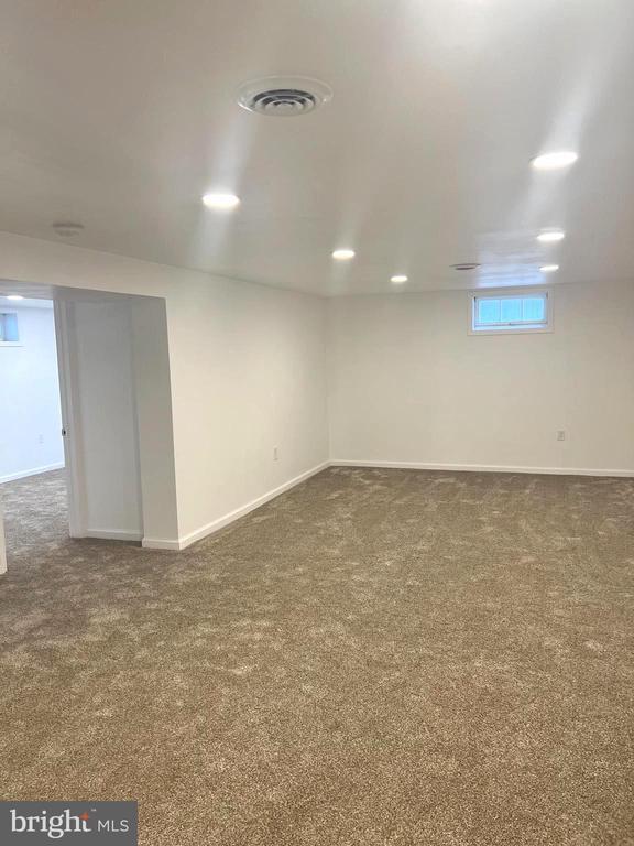 Building Photo - 1407 Gordon Dr