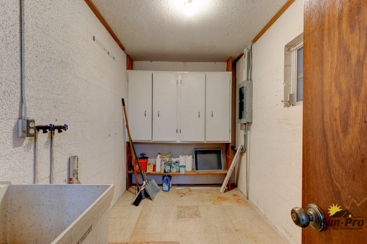 Building Photo - 907 Hamilton St
