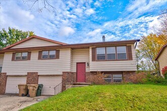 Building Photo - 1329/1331 S Thompson Dr