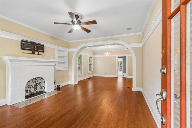 Building Photo - 1107 W Horatio St