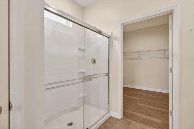 Building Photo - 10552 SW Toren Wy