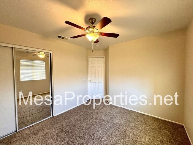 Building Photo - 13720 Thrush Ct