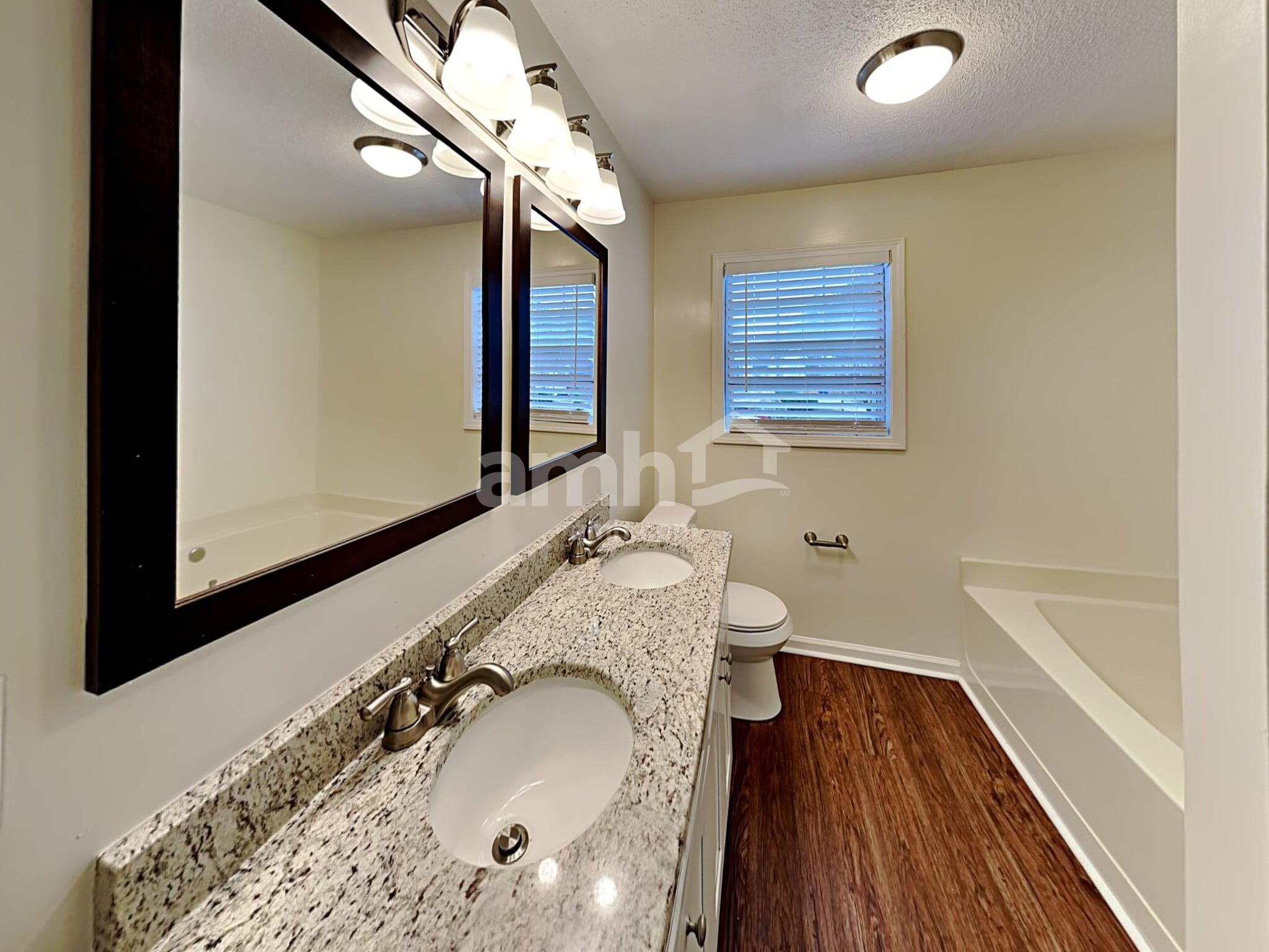 Building Photo - 101 Brentwood Ct