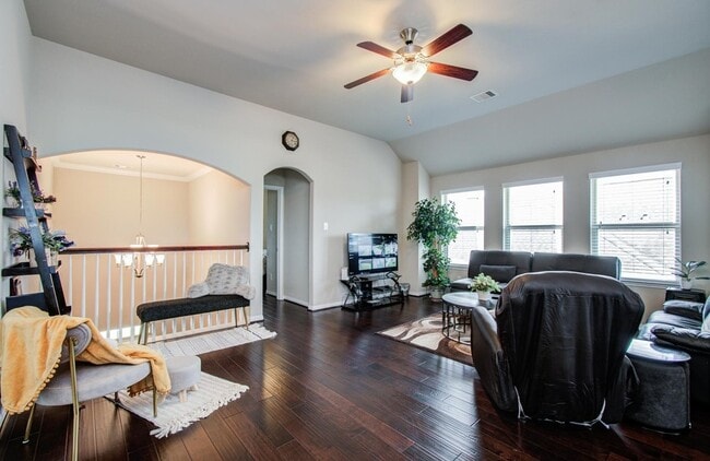 Building Photo - 7610 River Pass Dr