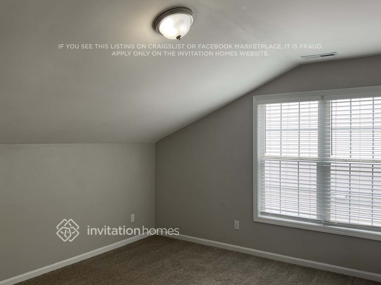 Building Photo - 1900 Red Quartz Dr