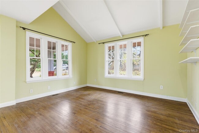 Building Photo - 62 Van Wyck St