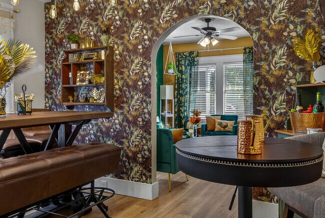 Building Photo - 5901 N Ola Ave