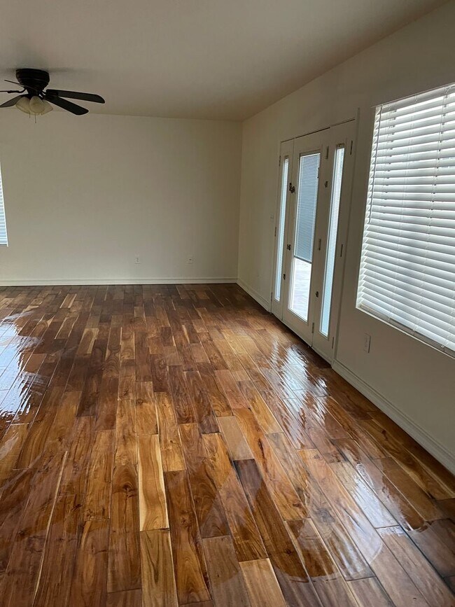 Building Photo - Superstition Springs 4 bedroom/3 baths w/ PRIVATE POOL