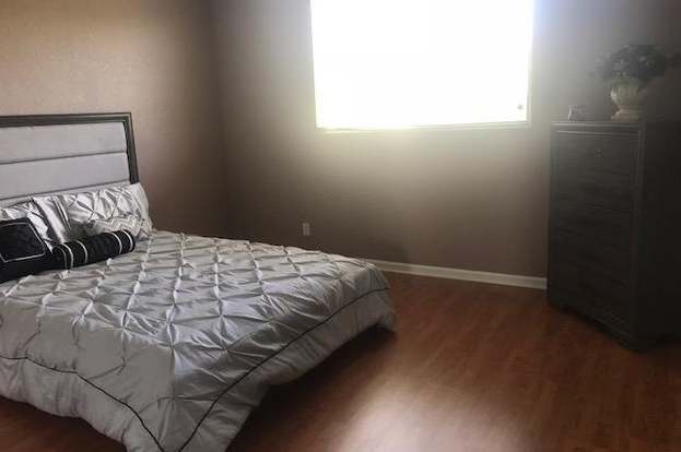 Building Photo - 2866 S Oasis Dr