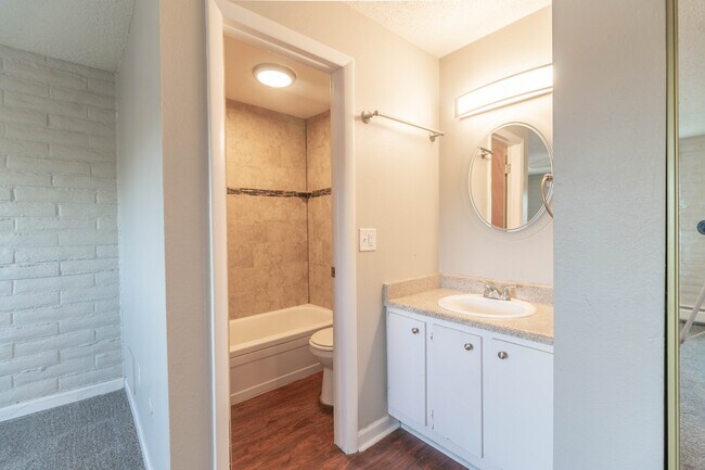 Bathroom - Creekside