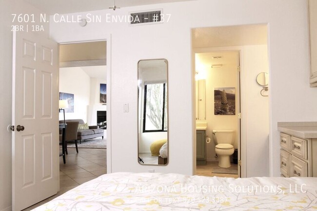 Building Photo - Furnished 2 Bedroom 1 Bath -City Views in ...