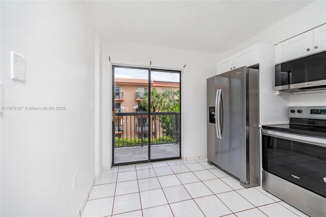 Building Photo - 5300 W 21st Ct